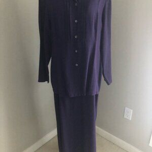 woman's used vintage 2 piece dress